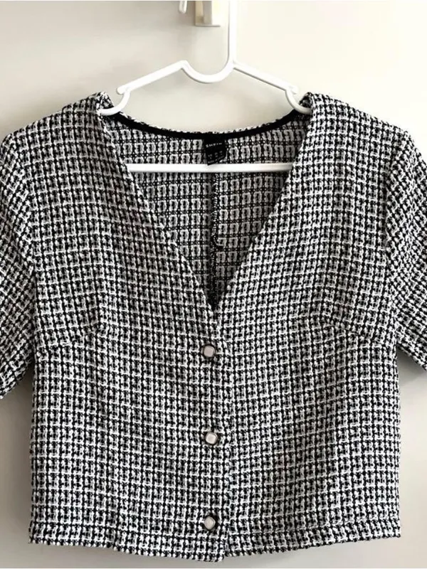 SHEIN Black & White Houndstooth Button-Front Crop Blazer - Image 4