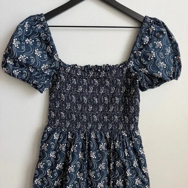J. Crew Short-Sleeve Smocked Dress in Starry Swirl Navy Size Small - Image 3