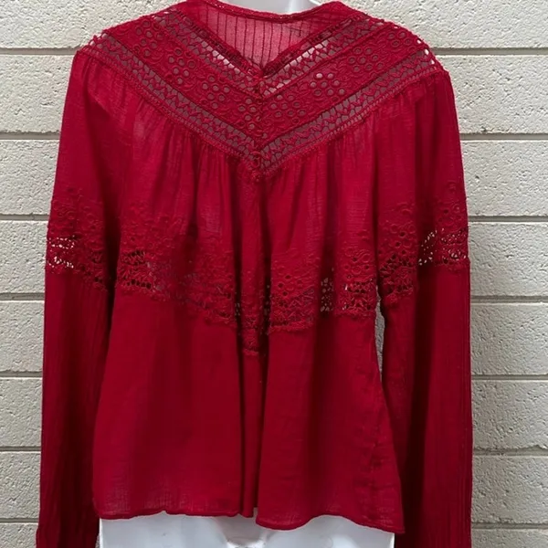 Free People Red Boho Crochet Trim Top size M - Image 3