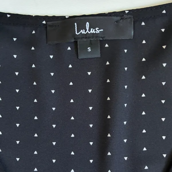 Lulus Farah Black White Triangle Print High Low Wrap‎ Midi Dress S - Image 4