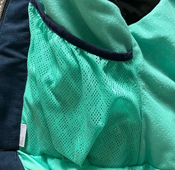 O’Neill Snowboarding Jacket - Image 7