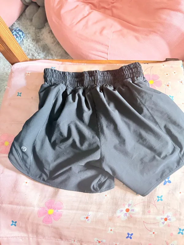 Black Hotty Lululemon Hot 2.5" - Image 3