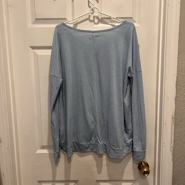 Hollister Long Sleeve Top High Low Dolman Sleeve ‎ Light Blue M/L Oversized Fit - Image 5