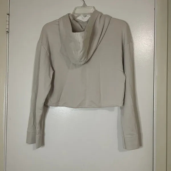 NIKE YOGA tan pullover cropped soft hoodie size small - Image 4