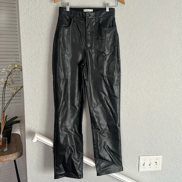Abercrombie & Fitch Black Vegan Leather 90s Straight Pants Curve Love High Rise - Image 2