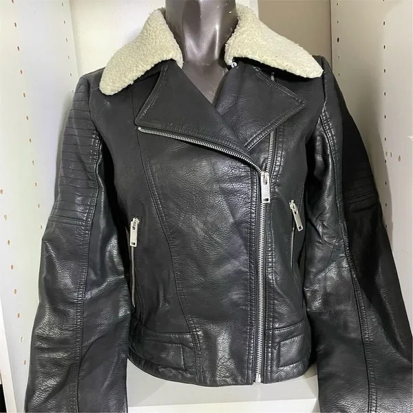 Women's Black Faux Leather Jacket M Quilted Sleeves Sherpa Collar - Image 9