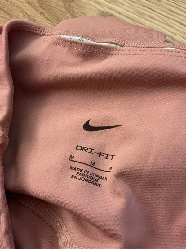 NikeHigh-Rise Leggings Size Medium - Image 3