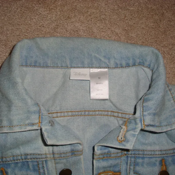 Size M  Denim Vest - Image 4