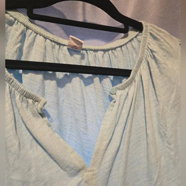 Old Navy Cotton Top - Image 2