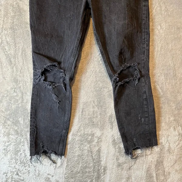 Abercrombie & Fitch High Rise Mom Jeans Size 26 Regular‎ Black Distressed - Image 3