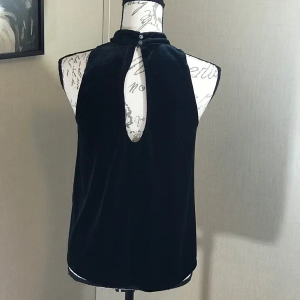Abercrombie and Fitch Black Sleeveless Blouse Small - Image 6