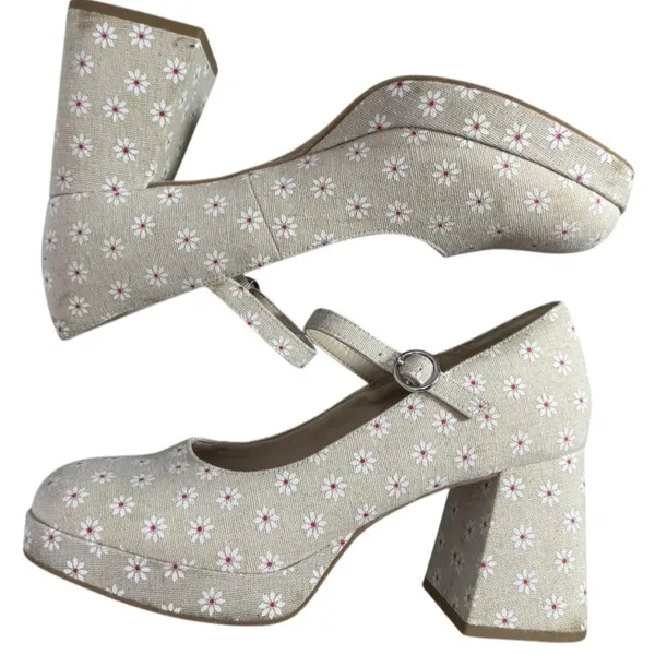Madden Girl Women's Mantel Mary Jane Flower Print Platform Heels Size 9 Feminine - Image 6