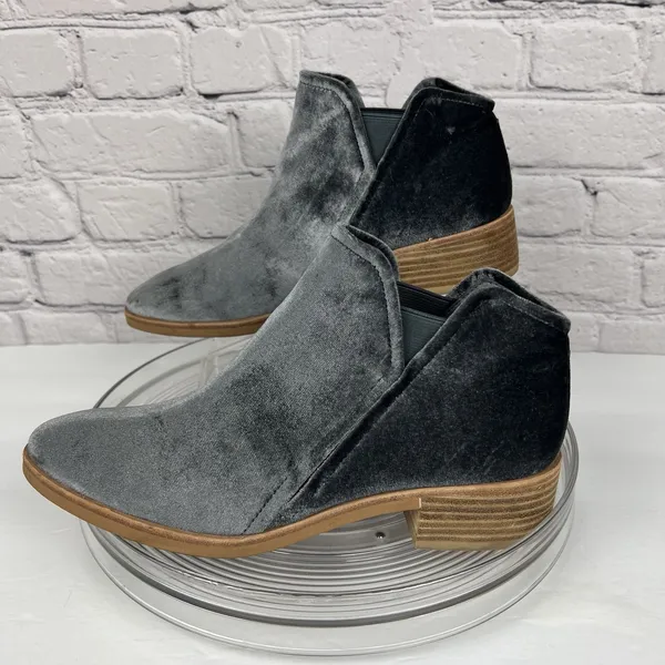 Dolce Vita Velveteen Ankle Booties Sz 8.5 Gray Almond Toe Boho Block Heel Party - Image 2