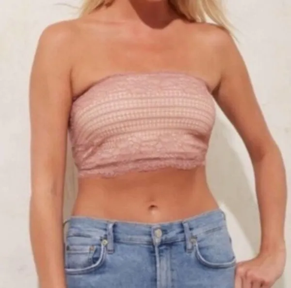 Free People Bandeau Lace Bralette NWT in Vintage Rose Pink, Size Medium - Image 4