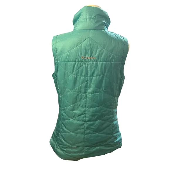 Columbia teal Omni tech shield vest hiking fall warm light - Image 3