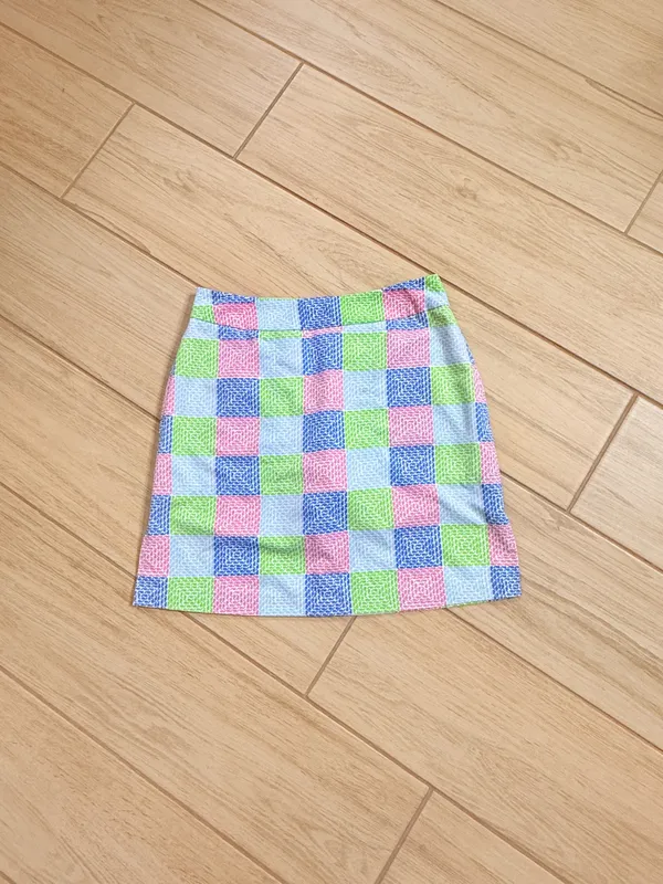 Vineyard Vines Golf Skort Womens 2 Patchwork Whale Pink Blue Green Tennis Preppy - Image 2