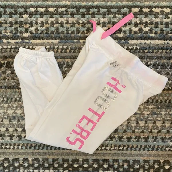 B9 New HOOTERS Capri Sweatpants Cotton Soft Stretchy Warm White/Pink Size Large - Image 7