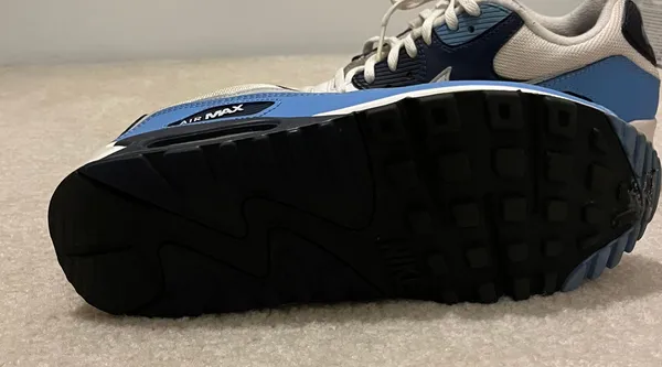 Nike Air Max Shoes - Image 4