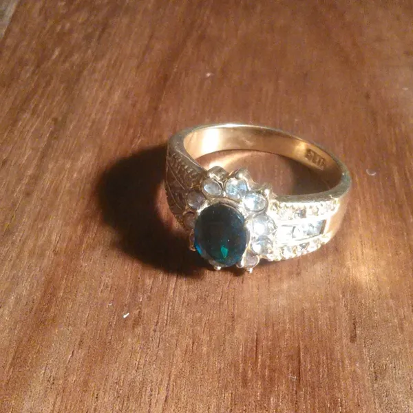 Simulated Emerald and White Crystal Gold Plate Ring (Size 10) - Image 9