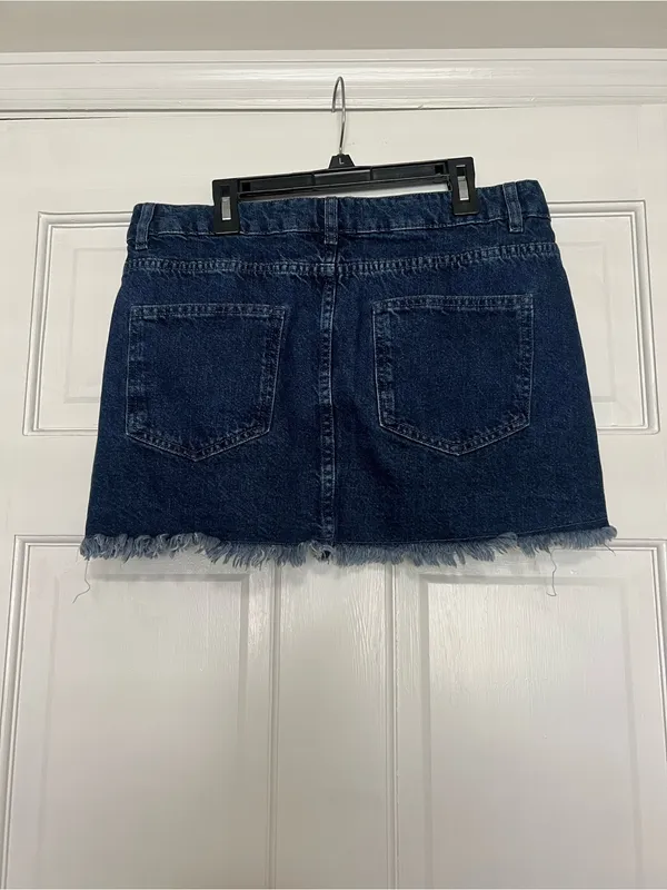 We The Free Dark Blue Denim Mini Skirt with Frayed Hem - Image 4