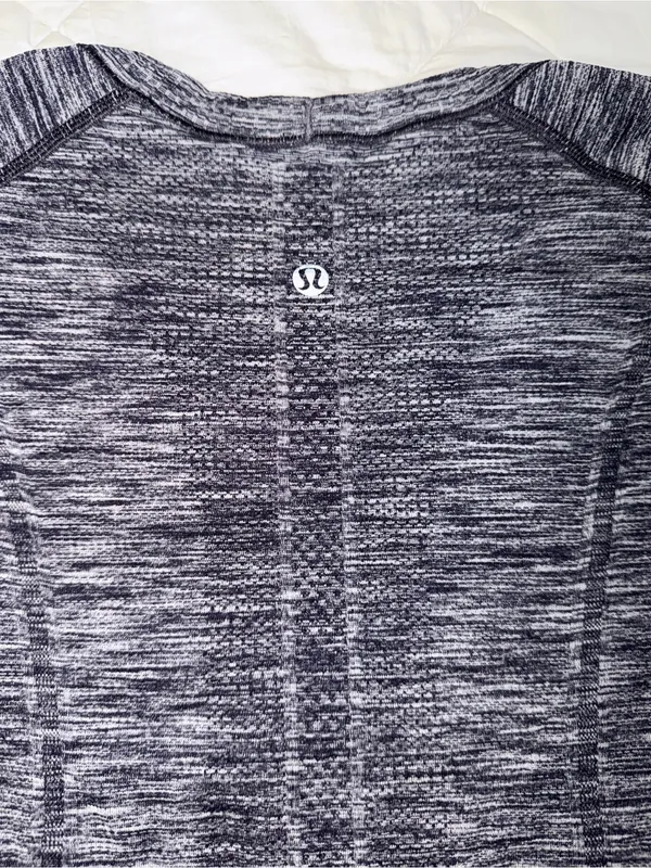 lululemon athletica Women's Heathered Black Short-Sleeve Crew - Image 5