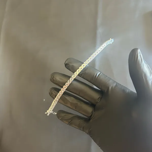 Moissanite Tennis Bracelet 5mm 7 Inches Silver Passes Tester Brand New - Image 3
