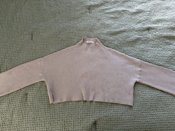 Olivaceous turtle neck sweater bell sleeve, size medium - Image 7