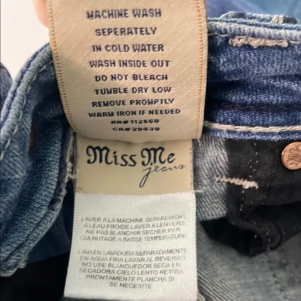 Miss Me Boot Cut Jeans with Contrast Stitching. 28. JS5014B32. Color Med: 52 - Image 12