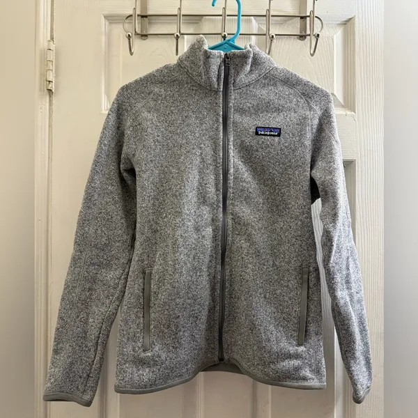 Patagonia Women's Gray Utility Jacket - Image 2