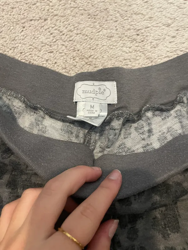 grey cheetah print sweatpants Black Size M - Image 2