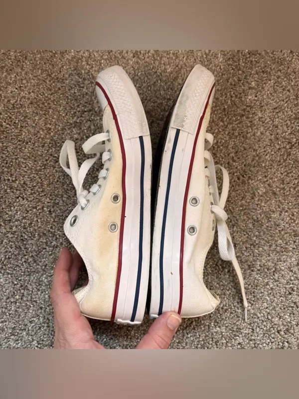 Converse Chuck Taylor Low Top White Canvas Sneakers Womens 7 - Image 5