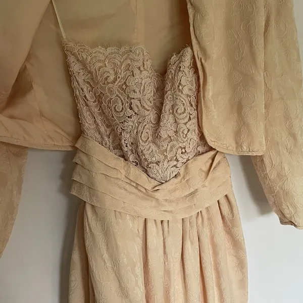 Rina Di Montella silk vtg sz 6 pastel‎ cream prom dress padded shoulder jacket - Image 2