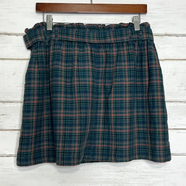 American Eagle Green Plaid Mini Skirt Size Large - Image 3