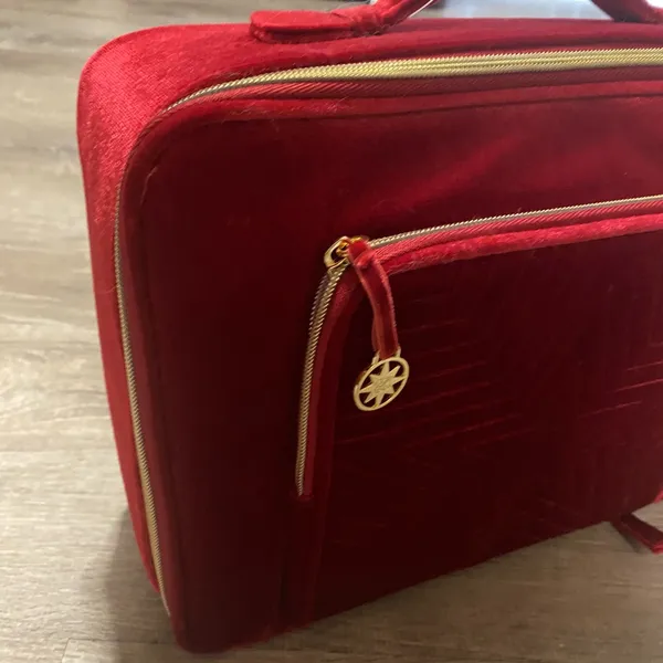 Estée Lauder Red Velvet Train Case 2023 | Makeup Bag Travel Organizer - Image 3