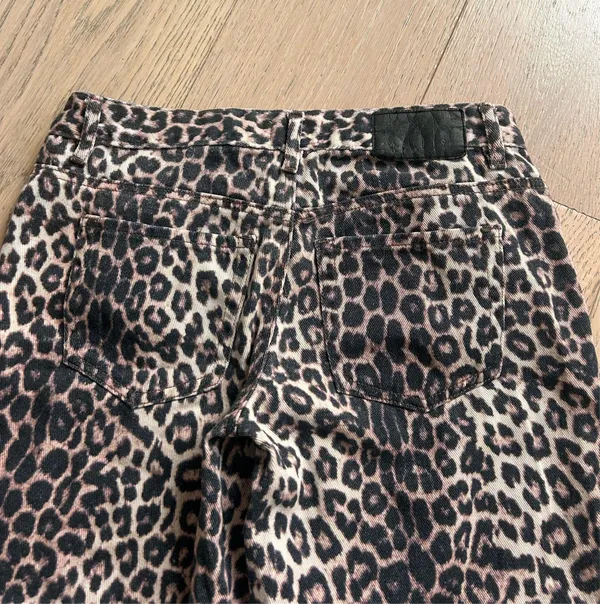 Pacsun cheetah print jeans - Image 2