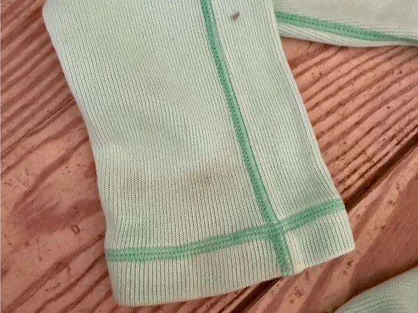 Tommy Bahama Mint Green Zip-Up Hoodie size s spots in pics - Image 4