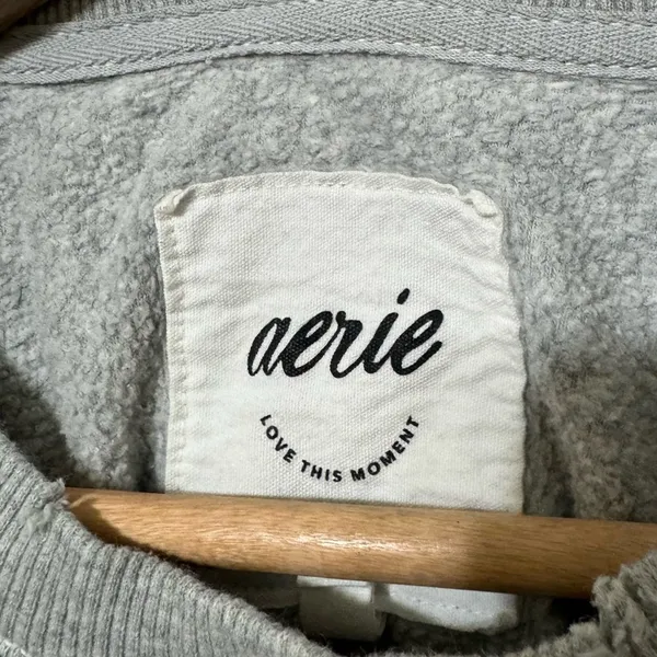 Aerie Graphic Crewneck Winter Tour Size XS Oversized Sweatshirt Gray - Image 2