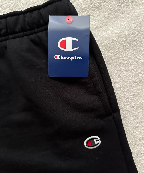 Champion Shorts Women - Image 2