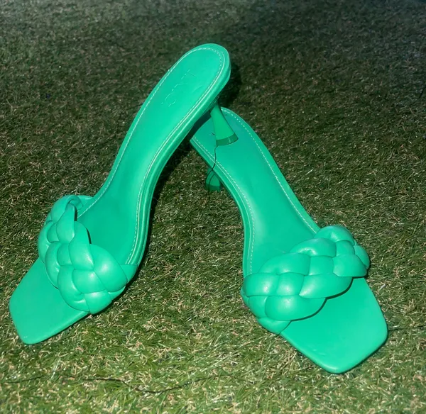 Kitten Heels Green Size 7 - Image 3