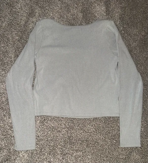 Hollister Ribbed Square-Neck Long Sleeve Crop Top - Image 2