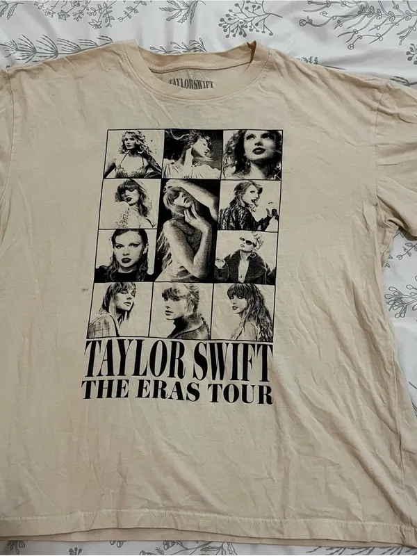 Taylor Swift The Eras Tour Collage Concert Tee Ecru Sz XL Like New - Image 7