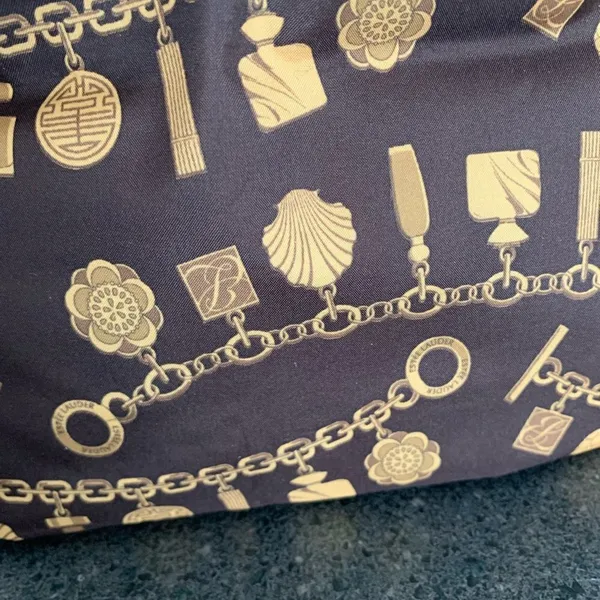 Estee Lauder makeup cosmetics bag - Image 11