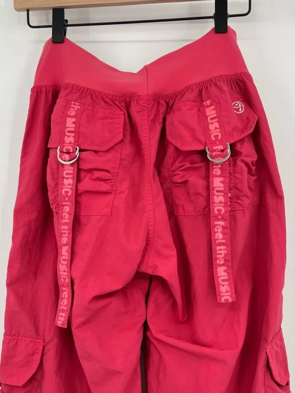 Zumba Feelin’ It Cargo Convertible Pants Size M Size M - Image 6