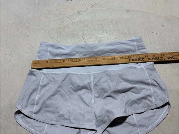 Lululemon Gray/white Active Shorts 4 - Image 2