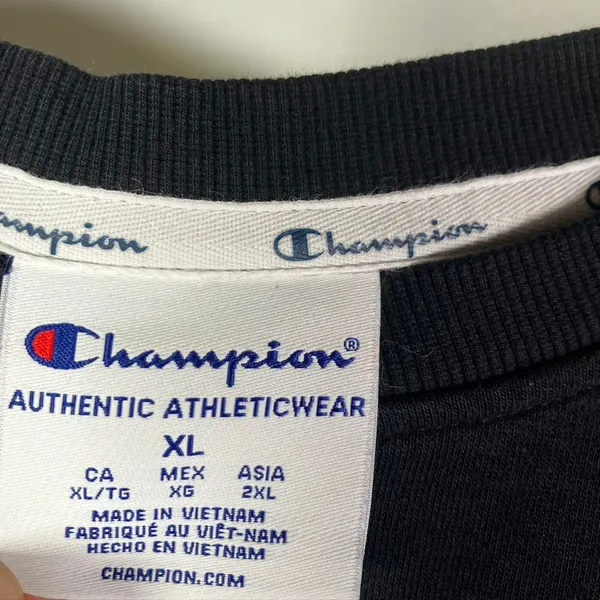 Champion Authentic Athleticwear Black Sweatshirt Crewneck Blouse Womens‎ XL - Image 3
