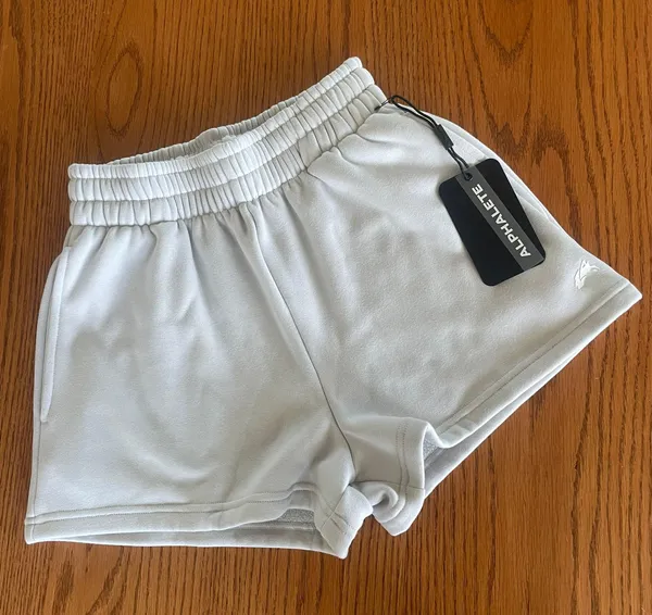 Alphalete Sweatshorts - Image 3