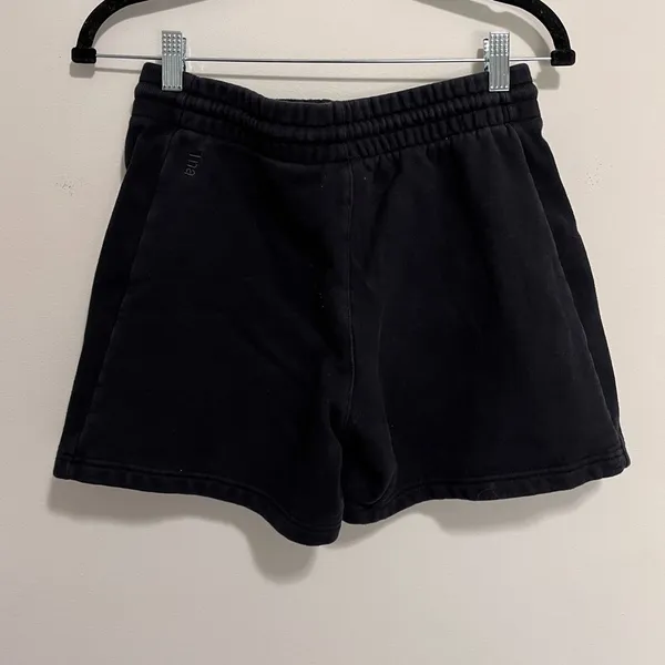 Aritzia TNA Black Cozy Fleece Sweatshorts Drawstring Pockets Women’s Sz S EUC - Image 4