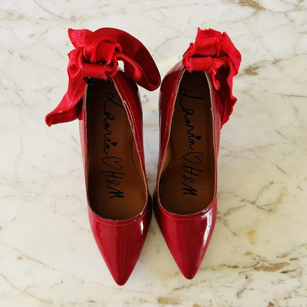 2010 LANVIN x H&M Red Patent Leather Ribbon Rhinestone Heel Pumps - EUR 37 /US 6 - Image 2