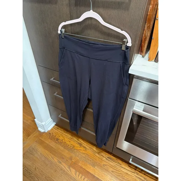 Lululemon align black joggers size 14 - Image 2