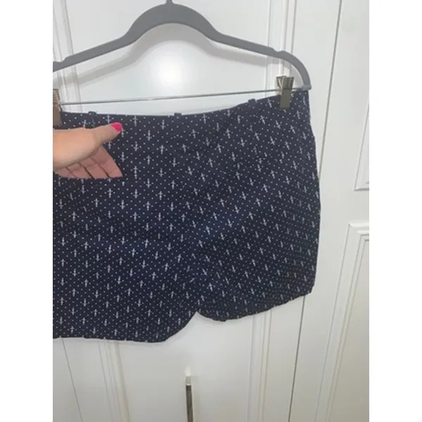 Talbots Women's Petite Size‎ 14P Navy Anchor Print Bermuda Shorts - Image 4
